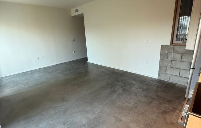 1 bed, 1 bath, $2,395, Unit 204
