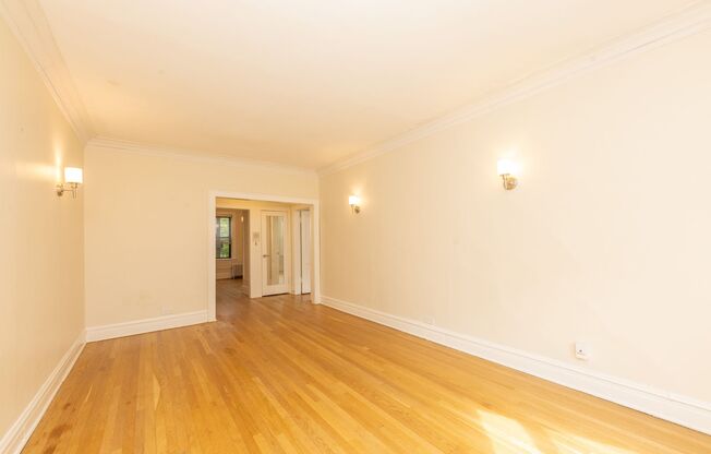 1 bed, 1 bath, 765 sqft, $1,445, Unit 605-2L