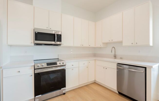 1 bed, 1 bath, $4,431, Unit 10