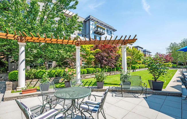 Courtyard Sitting With Shades at The Corydon, Seattle, Washington