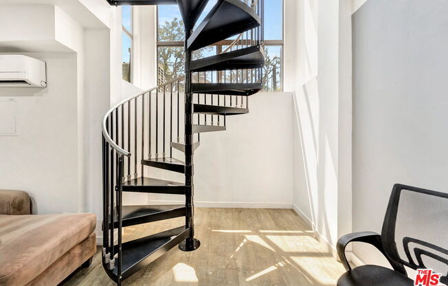 1 bed, 1.5 baths, 742 sqft, $2,695, Unit 106