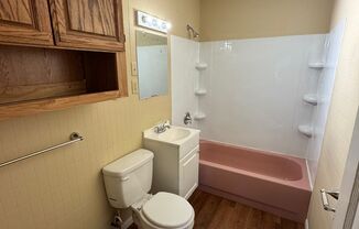 3 beds, 1 bath, $1,325