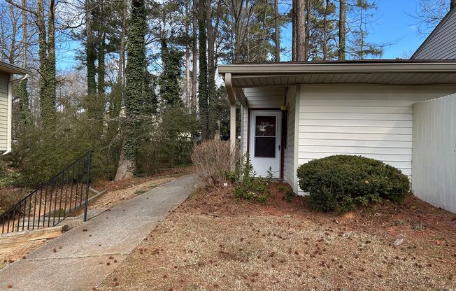 1 BD 1 BATH CONDO TOTAL ELECTRIC!