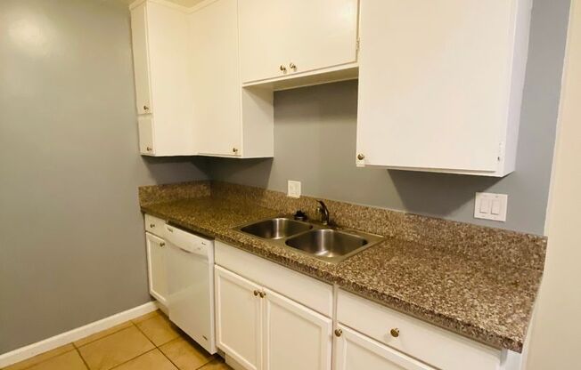 490-7548 LEXINGTON AVE., LLC