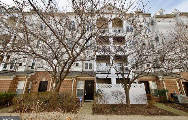 Charming & Pet-Friendly 1BR/1BA Condo in Alexandria’s Stonegate