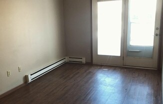 1 bed, 1.5 baths, 792 sqft, $900