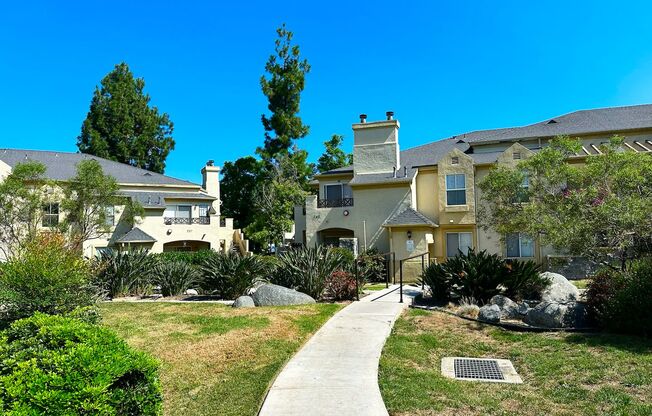 Lovely Spacious Eastlake Condo