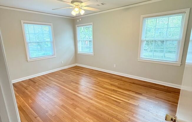 Charming Upstairs Ardsley Park Apartment!