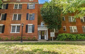 Charming Updated Condo Near Old Town!