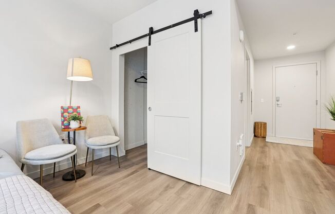 Studio, 1 bath, 360 sqft, $1,725, Unit 704