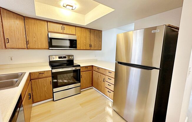 REMODELED 2 BEDROOM CONDO