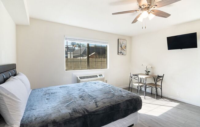 Studio, 1 bath, 126 sqft, $1,695, Unit 212