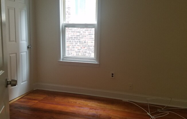 184 WALNUT AVE