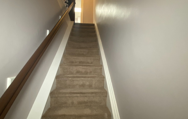 332 W LEMON ST