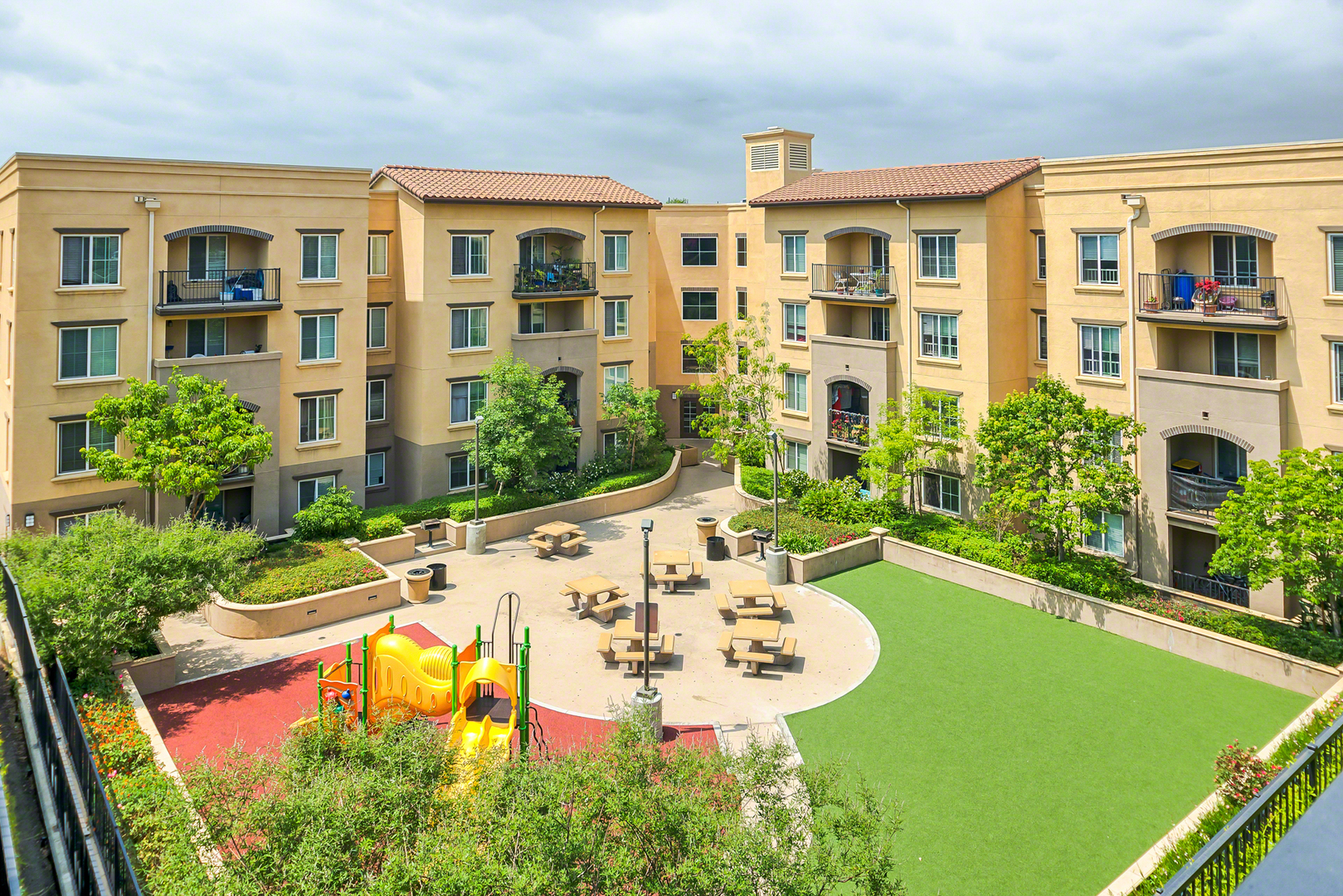 Lorena Heights Apartments 