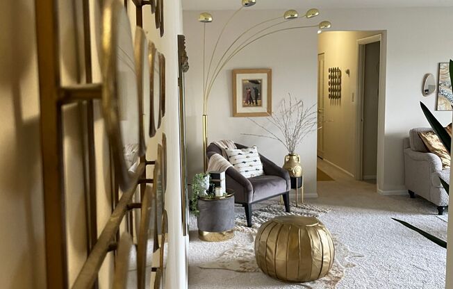 2 beds, 1 bath, 1,000 sqft, $2,375, Unit 1932KD-0T2