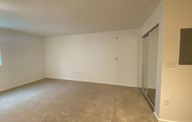 Studio, 1 bath, 185 sqft, $1,850, Unit 1401-A