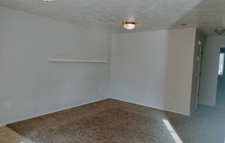 2 beds, 1 bath, $995, Unit #224