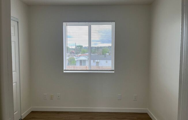 1 bed, 1 bath, 304 sqft, $965, Unit Unit 204
