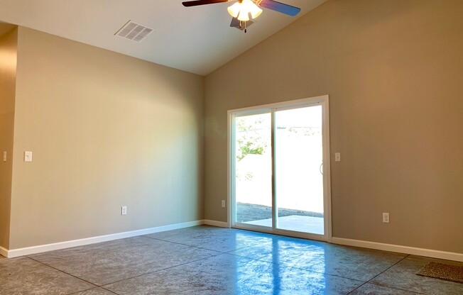 Recent construction --  3 bed/ 2 bath Duplex & 2 car garage