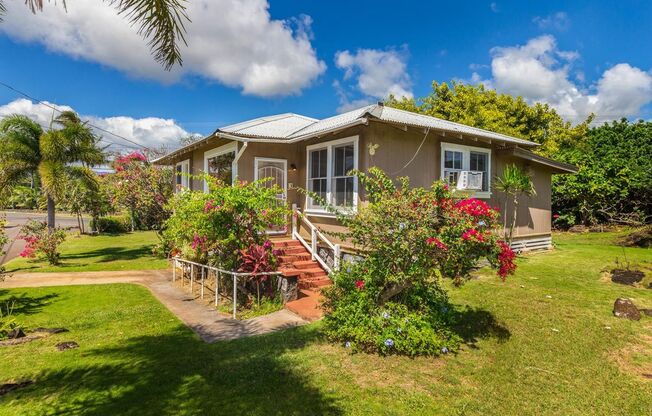 Furnished 2 bedroom, 1.5 bath home in Poipu, with unobstructed ocean view