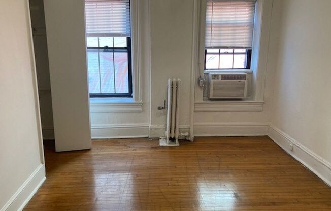 2 beds, 1 bath, 762 sqft, $1,599, Unit 1301-36