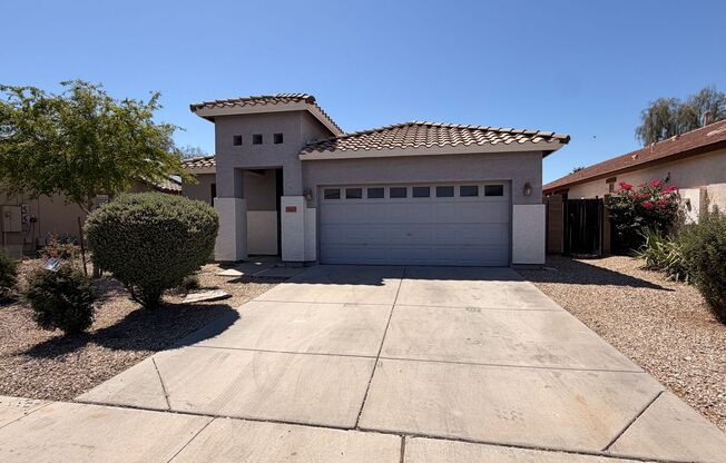 ALL Tile, *NO* Carpet Single Story 4 bed/3 Full Bath Goodyear Home Available!