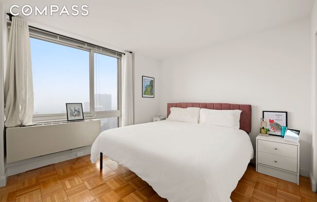 1 bed, 1 bath, $5,395, Unit 40E