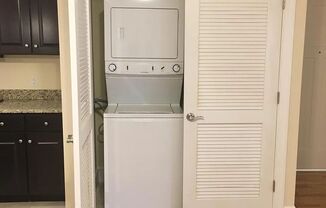Studio, 1 bath, 509 sqft, $1,195, Unit Unit J
