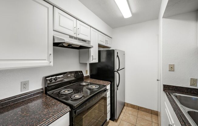 1 bed, 1 bath, 582 sqft, $1,300, Unit Unit 326