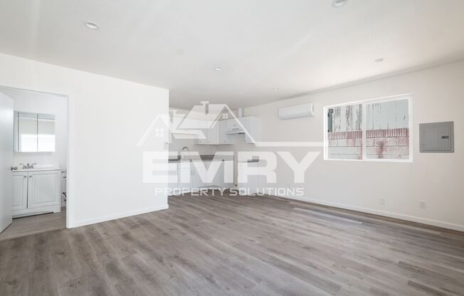 3848 W 105th St Inglewood, CA 90303