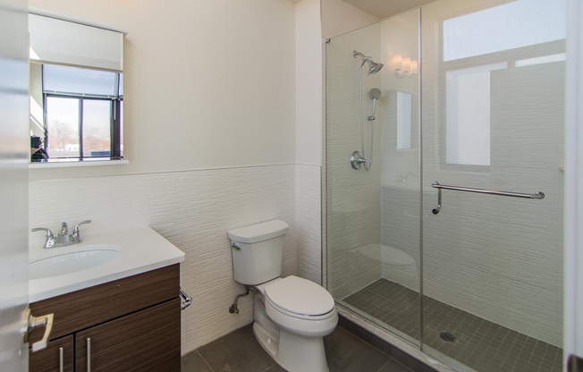 3 beds, 2 baths, 1,492 sqft, $3,895, Unit 3U