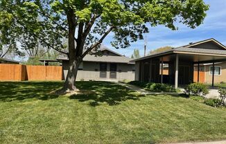 2 Bedroom 1 Bathroom Duplex Located on the Bench