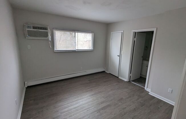 1 bed, 1 bath, 475 sqft, $795, Unit Unit 11