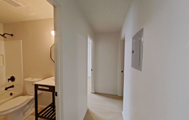 3 beds, 1 bath, 755 sqft, $2,347, Unit 30A
