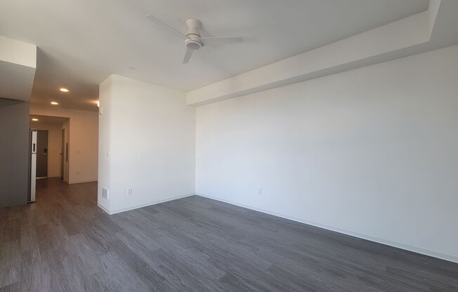 Studio, 1 bath, 480 sqft, $1,710, Unit 617