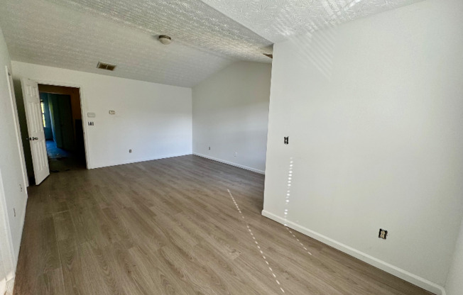 61 PROVIDENCE RUN CT