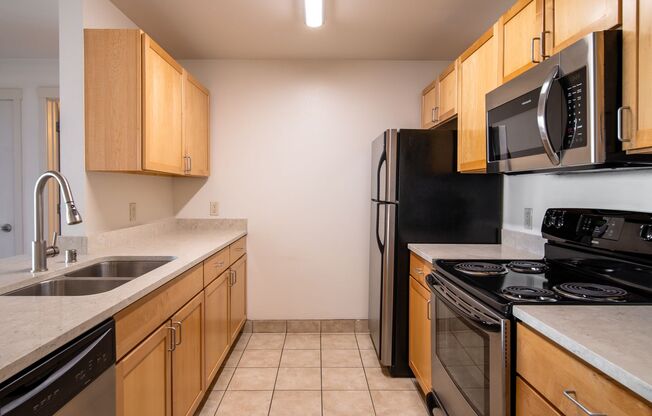 1 bed, 1 bath, 855 sqft, $1,795, Unit 0607