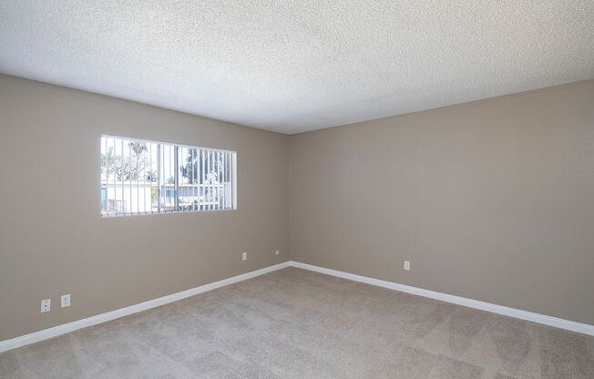 1 bed, 1 bath, 640 sqft, $1,950, Unit 1465 - F