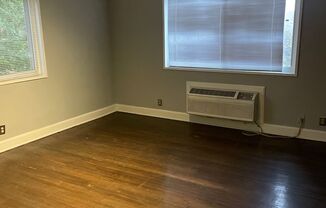 1 bed, 1 bath, $795, Unit 5