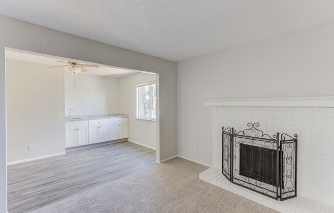 3 beds, 2 baths, 1,150 sqft, $1,875, Unit 27