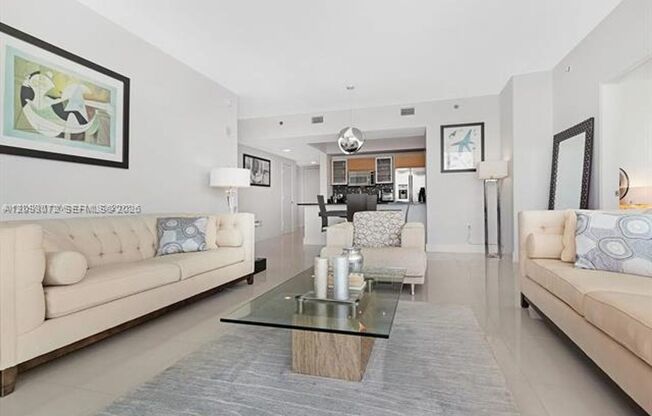 2 beds, 2.5 baths, $6,500, Unit # 3710