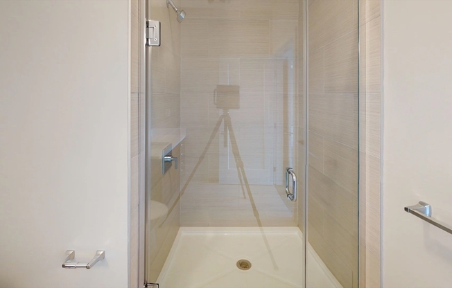 2 beds, 2 baths, 1,064 sqft, $3,450, Unit 2-10