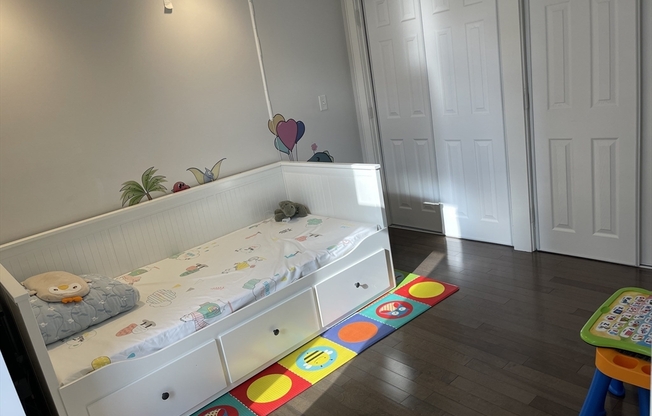 2 beds, 1.5 baths, 1,125 sqft, $4,100, Unit 101