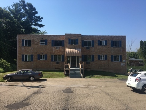 2 beds, 1 bath, 700 sqft, $925, Unit Unit 02B