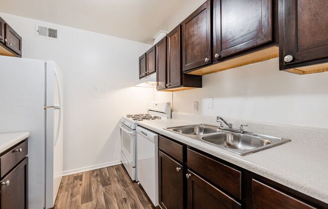 2 beds, 1 bath, 987 sqft, $1,399, Unit 2288-02