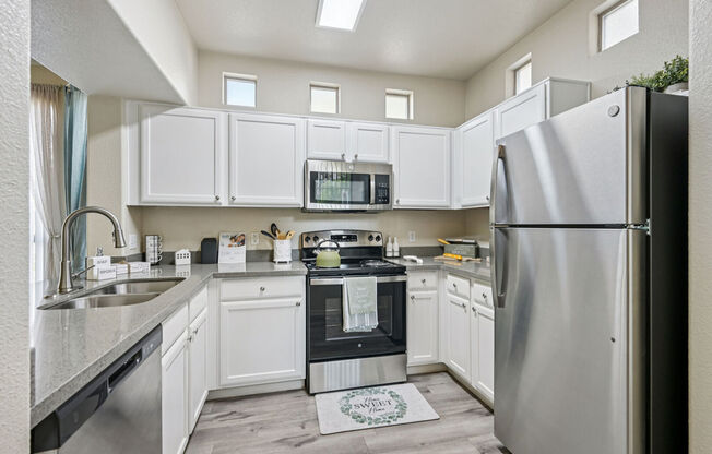 3 beds, 2 baths, 1,152 sqft, $1,669