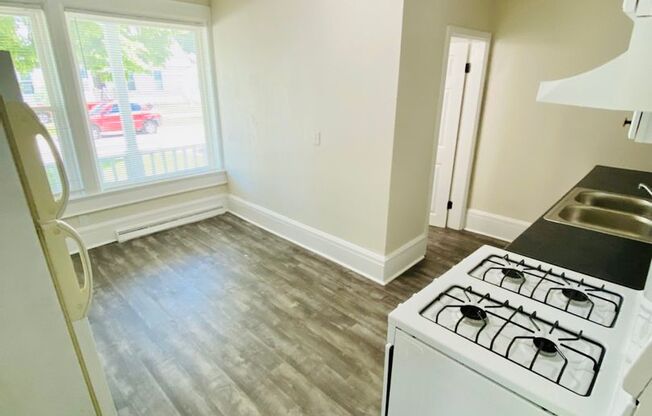 1 bed, 1 bath, 500 sqft, $845