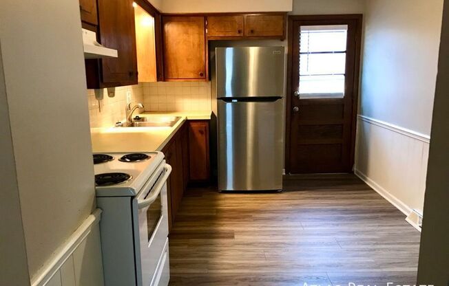 2330 N 75 TERRACE