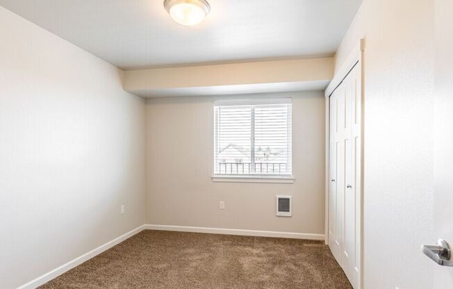 2 beds, 2 baths, 1,028 sqft, $1,900, Unit 70-250